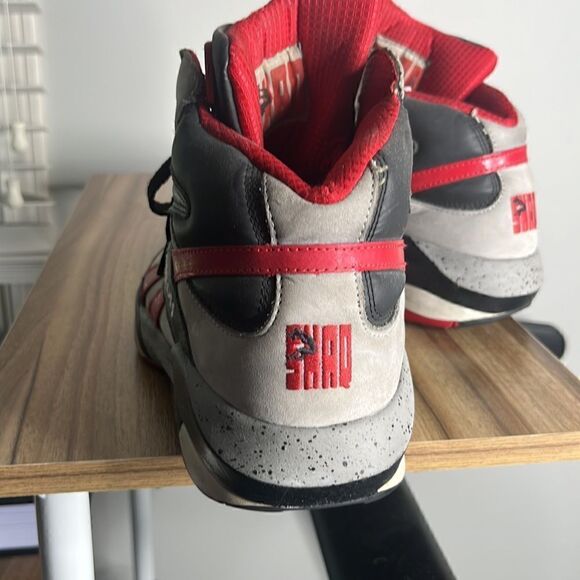 Men’s Reebok Size 8 Black Red Shaq Sneakers Basketball Shoes - Picture 4 of 6